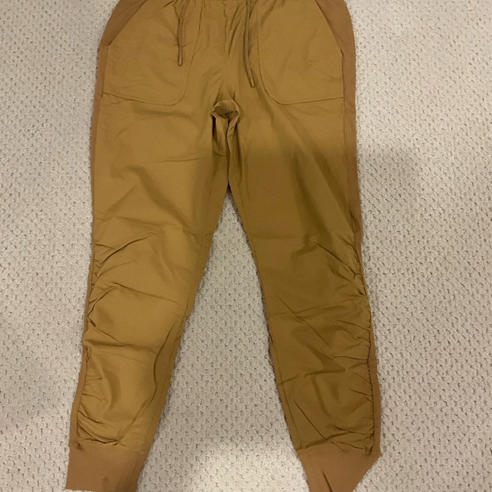 Lululemon Women’s Jogger Pants Size 10 Gold Tan Drawstring